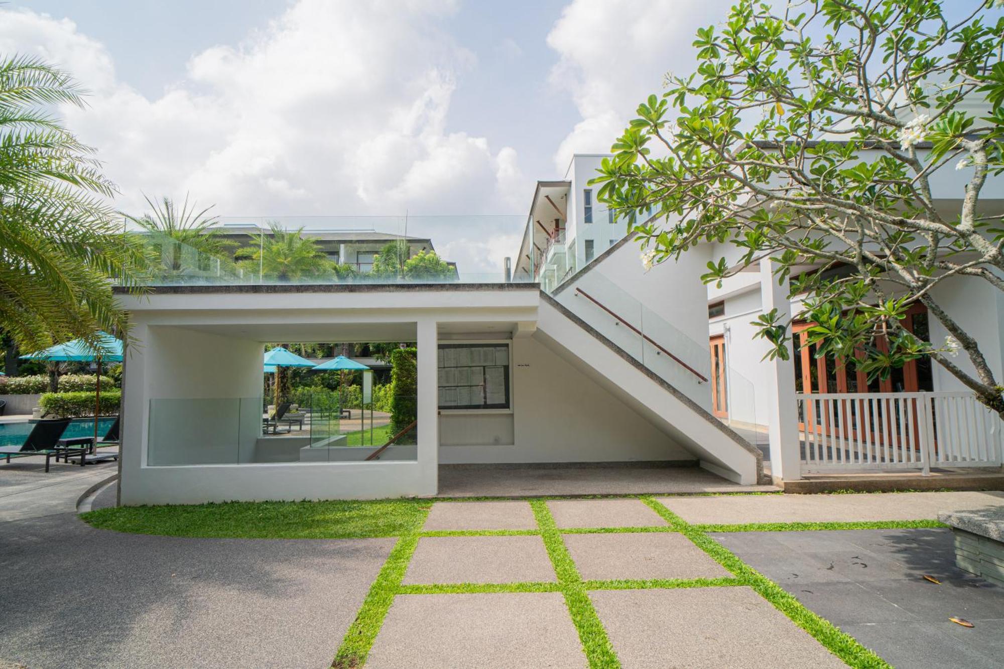 Modern Beachfront * Nai Thon Beach